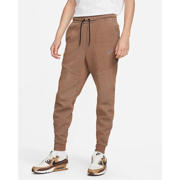 Nike Other - NEW NIKE TECH FLEECE SWEATPANTS BROWN